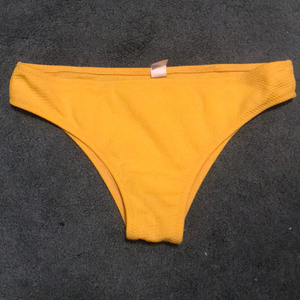 BRAND NEW cheeky yellow bikini bottoms